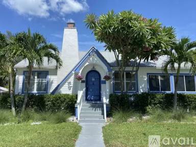 Main picture of 2503 Sunset Way