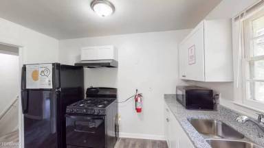 Main picture of 172 Kittrell Dr SW
