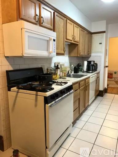 Main picture of 1353 Commonwealth Ave