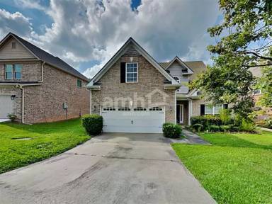 Main picture of 907 Yancey Ct