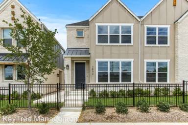 Main picture of 7600 - 7608 Resting Mews