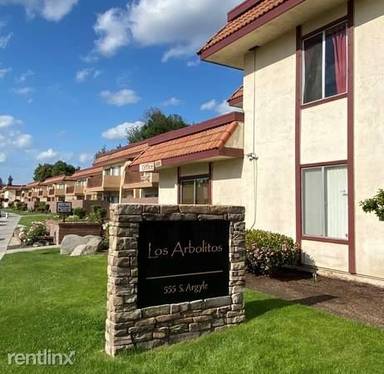 Main picture of 555 S Argyle Ave