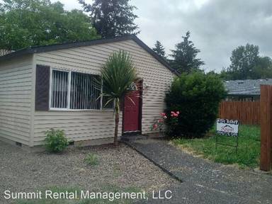 Main picture of 544 S 2nd St