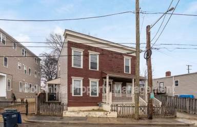 Main picture of 1809 Kendall St NE