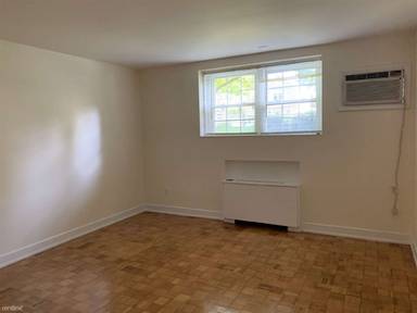 Main picture of 120 Worthen Rd