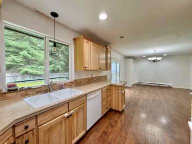 Main picture of 3702 Amalga St