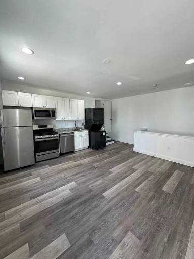 Main picture of 3847 Terrace St