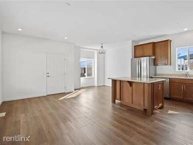 Main picture of 18801 Hawthorne Blvd