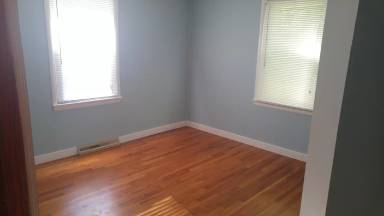 Main picture of 517 E 2nd St