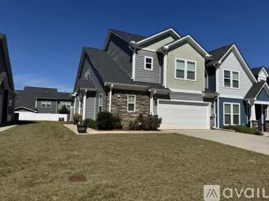 Main picture of 100 Greensdale Ln