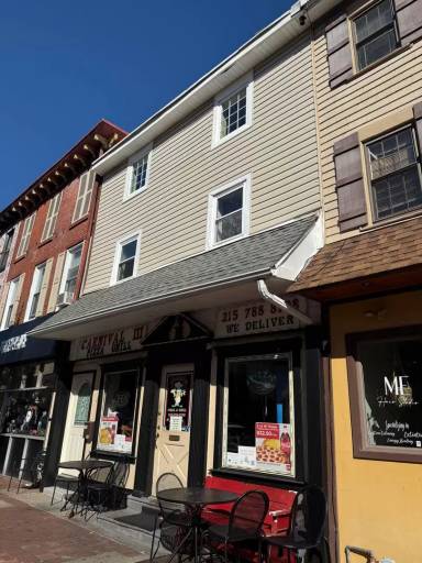 Main picture of 215 Mill St