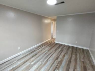 Main picture of 906 S Lena St