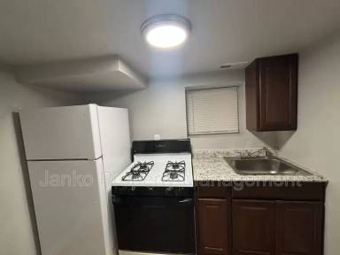 Main picture of 6612 S Maryland Ave