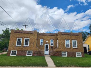 Main picture of 415 E Kearney St