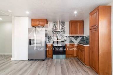 Main picture of 3652 Platt Ave