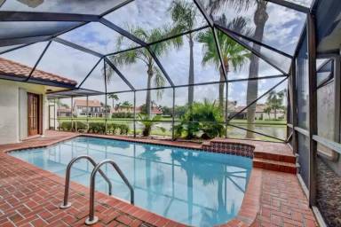 Main picture of 22595 Esplanada Cir W