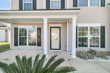 Main picture of 7478 Hawks Cir