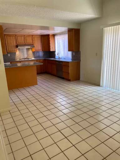 Main picture of 26014 Pennsylvania Dr