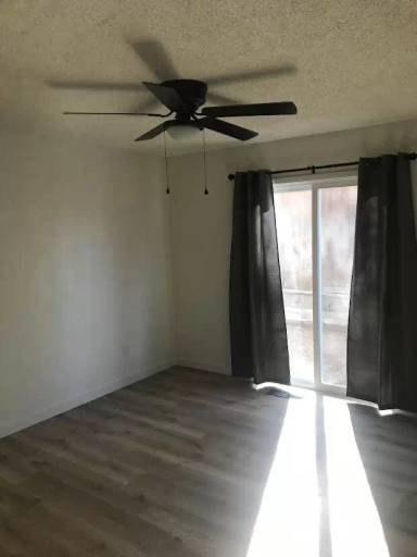 Main picture of 1429 Mission St