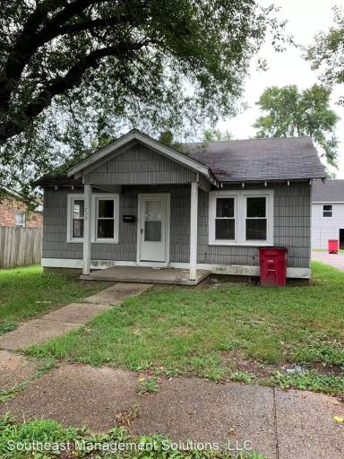 Main picture of 709 E Gladys St