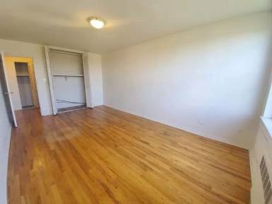 Main picture of 65 N 7th St