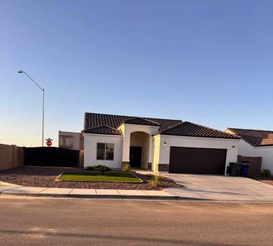 Main picture of 7914 E 34th Pl