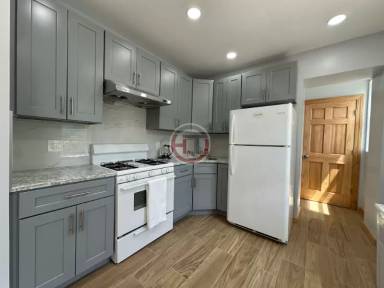 Main picture of 450 Quincy Ave
