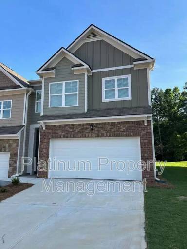 Main picture of 488 Stoneybrook Dr