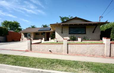 Main picture of 8334 Lake Ashwood Ave