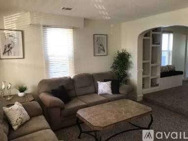 Main picture of 1025 Simpson Ave