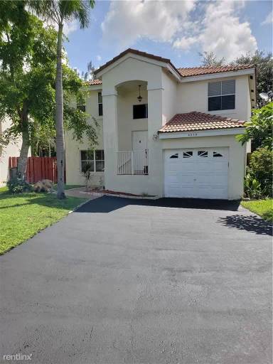 Main picture of 4210 SW 82nd Way