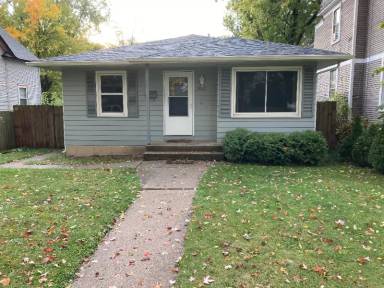 Main picture of 827 Paris Ave NE