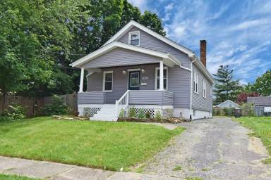 Main picture of 1701 Sundale Ave