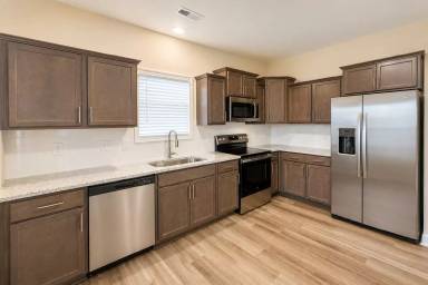 Main picture of 401 Spring Ave