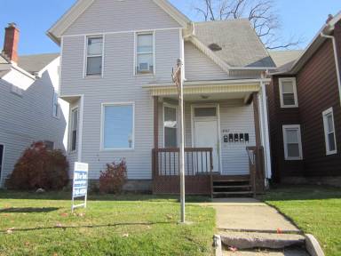 Main picture of 2427 S Calhoun St