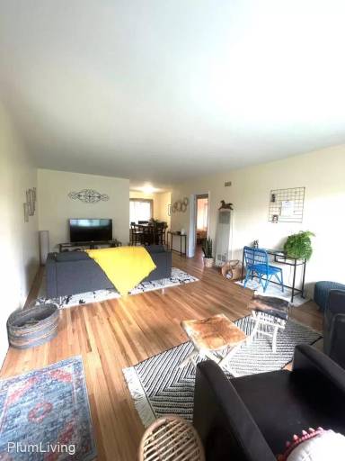Main picture of 225 W Alameda Ave