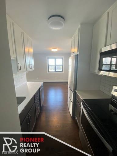 Main picture of 5536 N Sheridan Rd