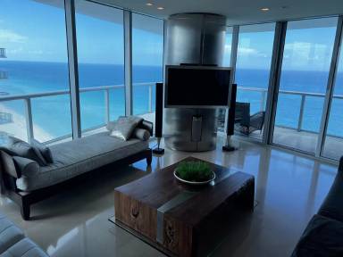 Main picture of Jade Beach