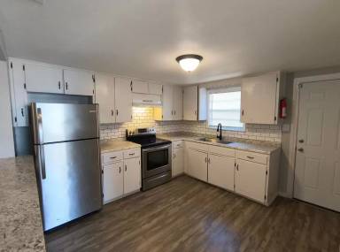 Main picture of 2114 La Cruz St