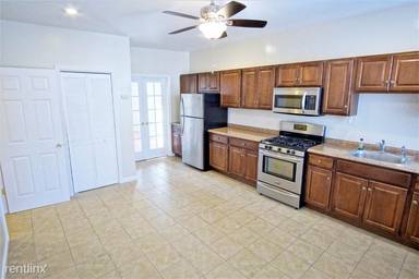 Main picture of 14 Coles St