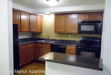 Main picture of Royal Manor Apartments
