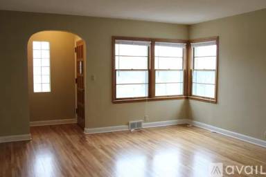 Main picture of 5331 Portland Ave