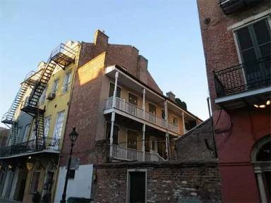 Main picture of 707 Toulouse St