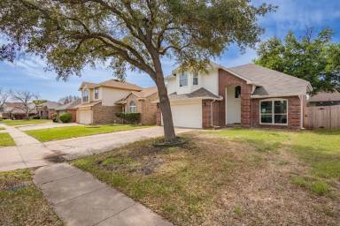 Main picture of 2318 Bennington Dr