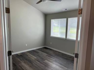 Main picture of 9010 Davis Rd SW