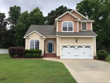 Main picture of 113 Laurel Dr