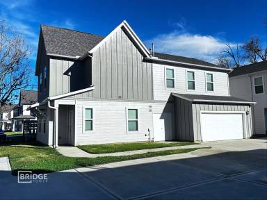 Main picture of Lakewood Manor Homes