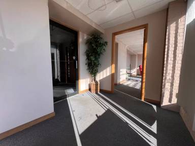 Main picture of 485 West Broad Street - 5