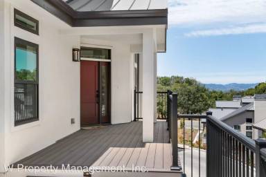 Main picture of 4420 Lahinch Ln