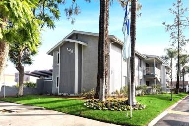 Main picture of 3420 Falcon St